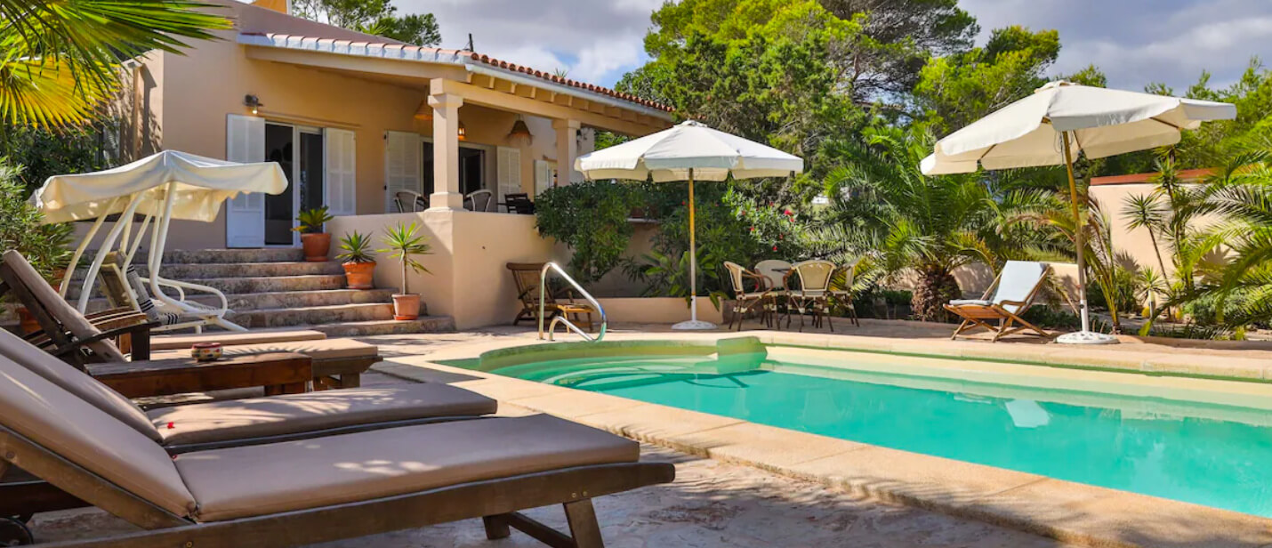 Villa con piscina a Es Pujols Formentera