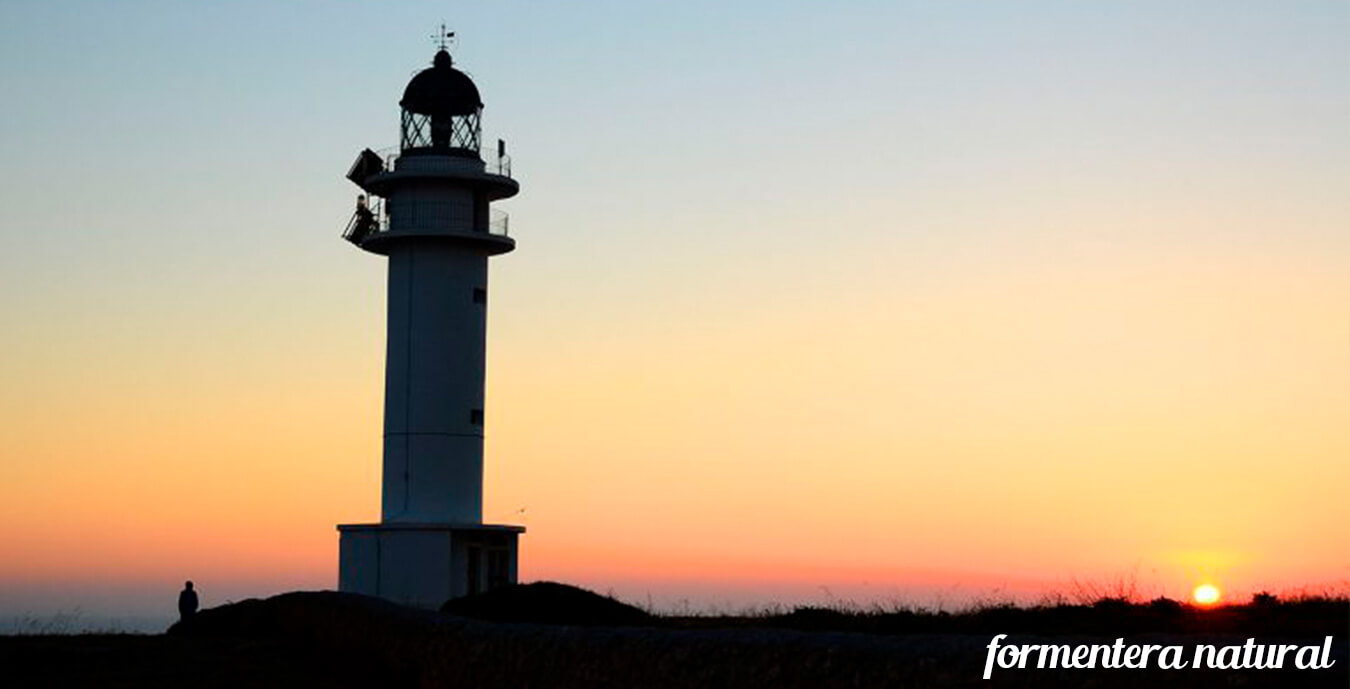 Cap-de-Barberia-en-Moto-Formentera