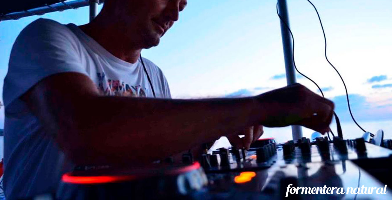 Party-Boat-Ibiza Party-Boat-Ibiza