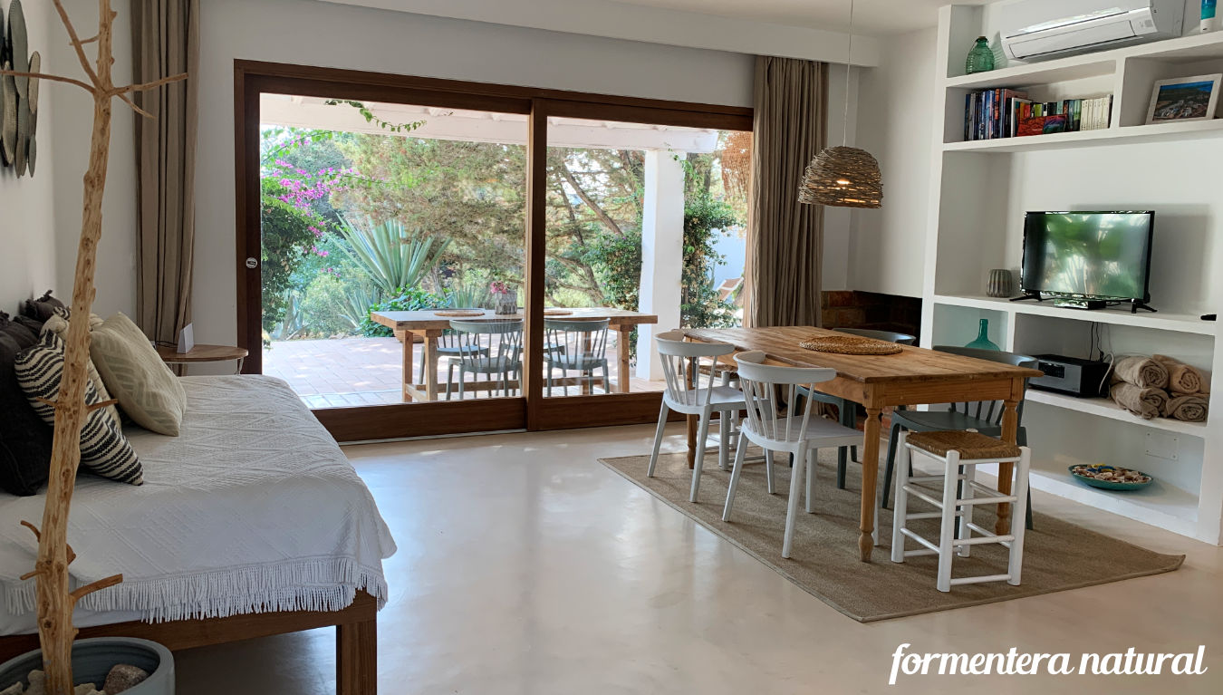 Casita con piscina en la playa Formentera