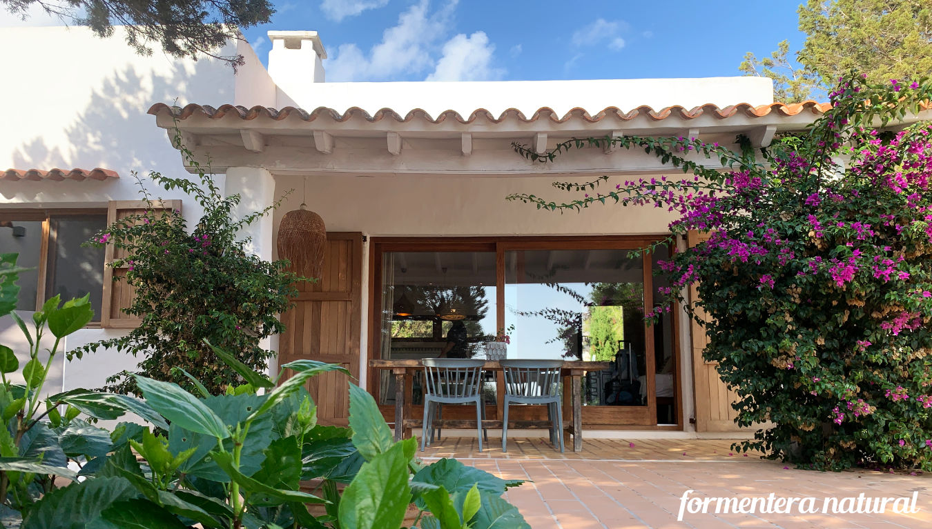 Casita con piscina en la playa Formentera