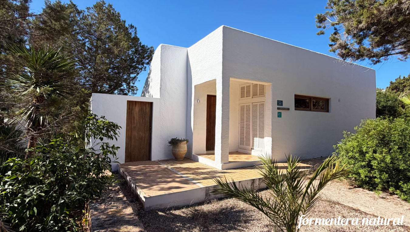 Casita con piscina en la playa Formentera