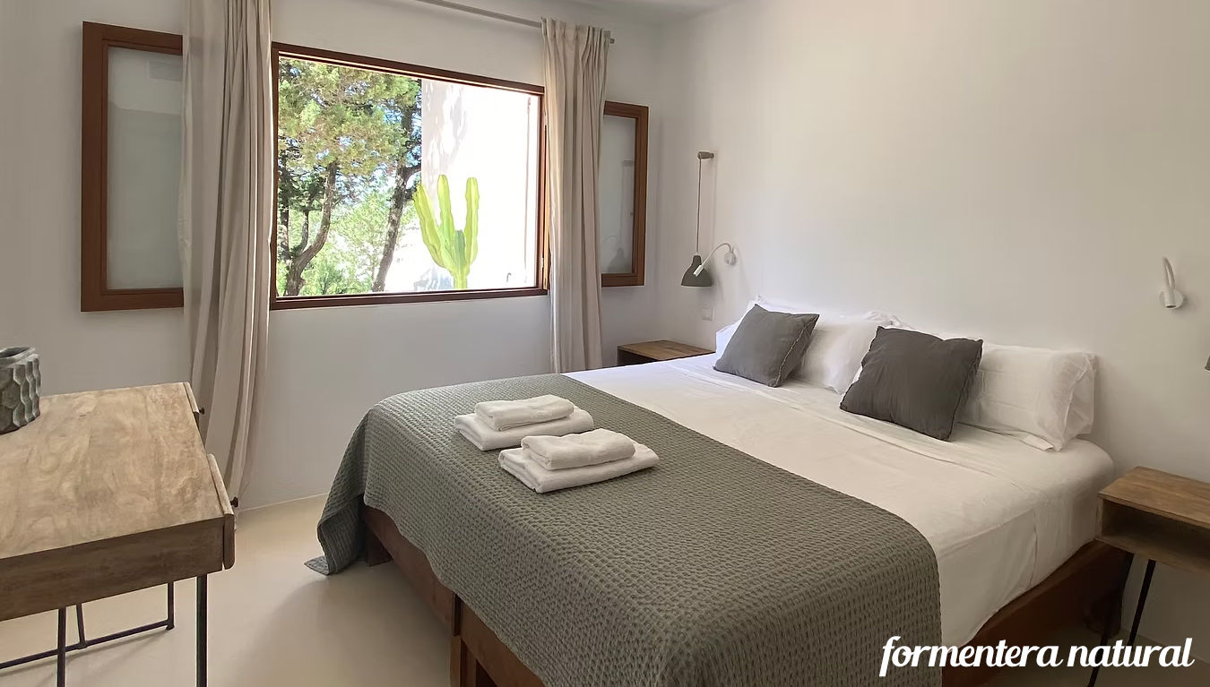 Cottage with pool Migjorn beach Formentera