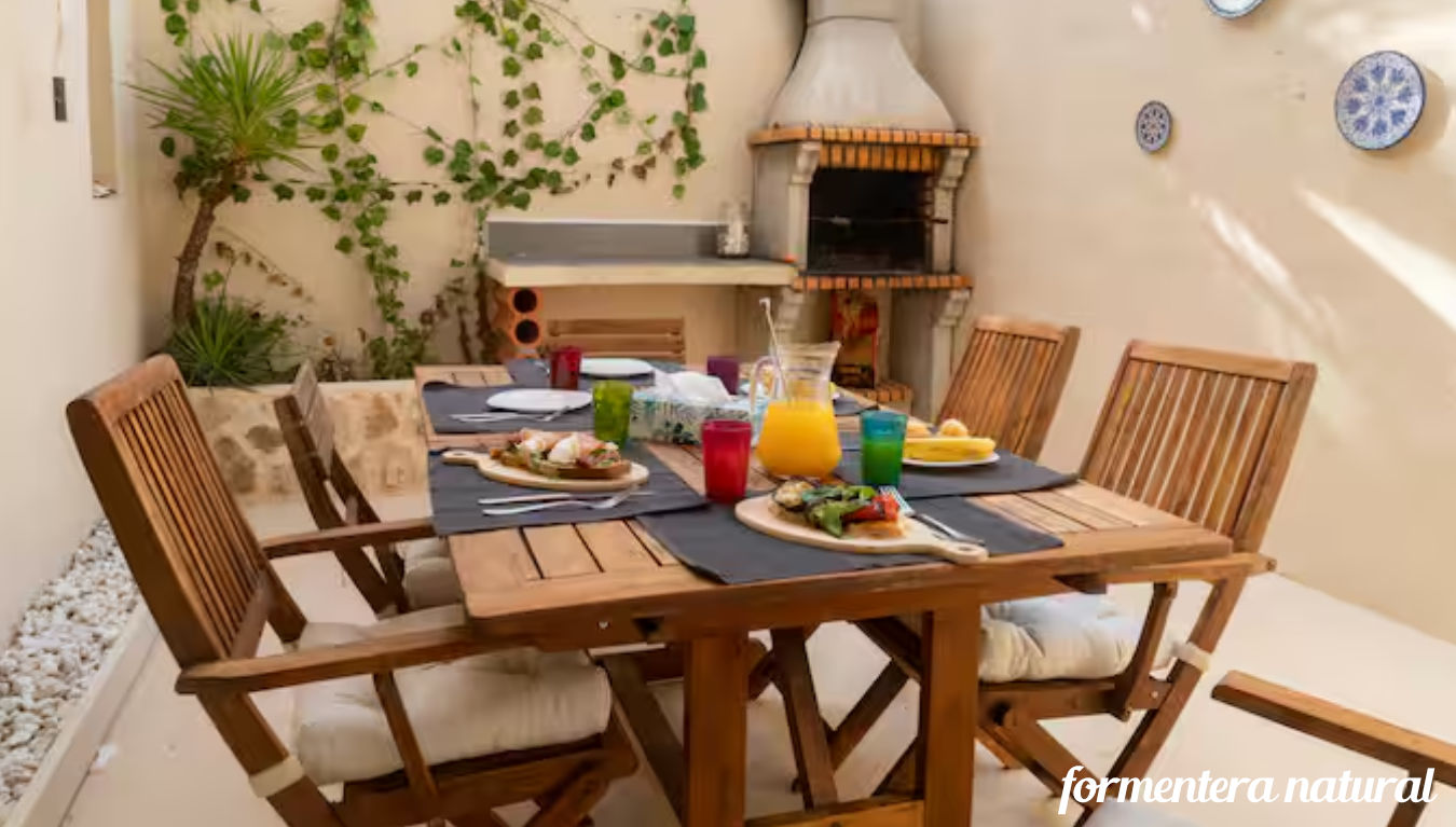 Casa con piscina, tenis y gimnasio Formentera Casa con piscina, tenis y gimnasio Formentera