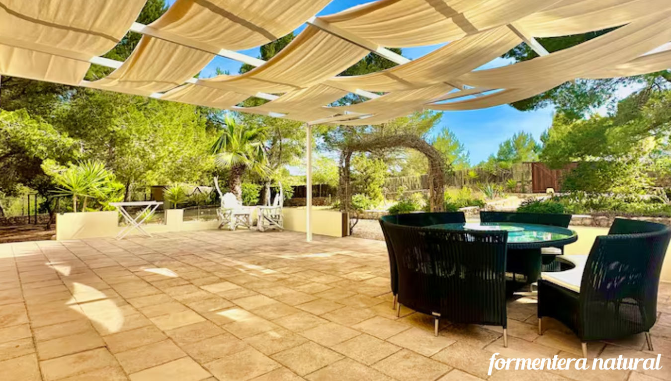Casa con piscina, tenis y gimnasio Formentera Casa con piscina, tenis y gimnasio Formentera