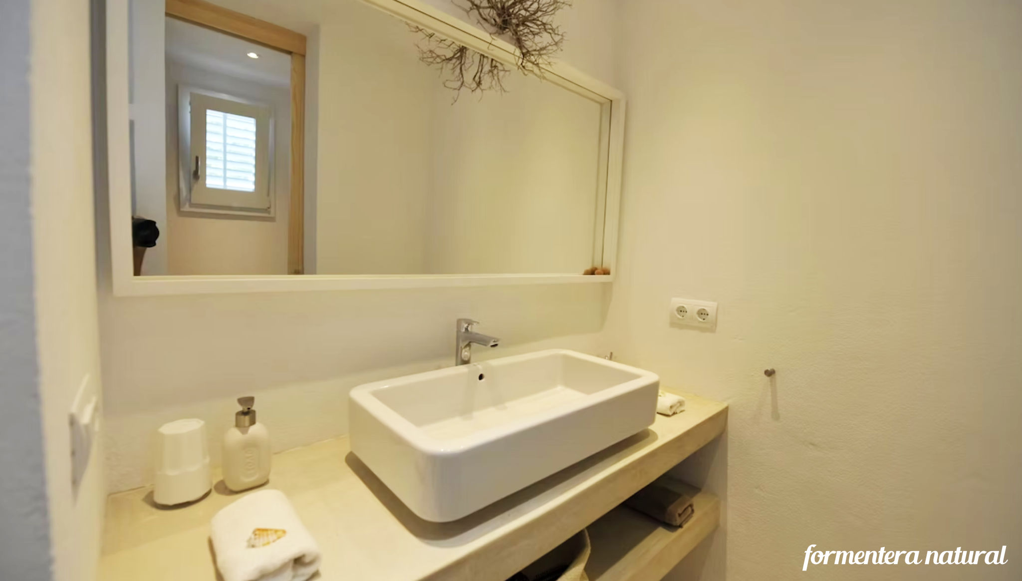 House rental for groups of couples in Formentera